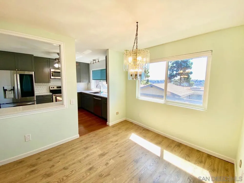 6346 Caminito Andreta San Diego, CA 92111
