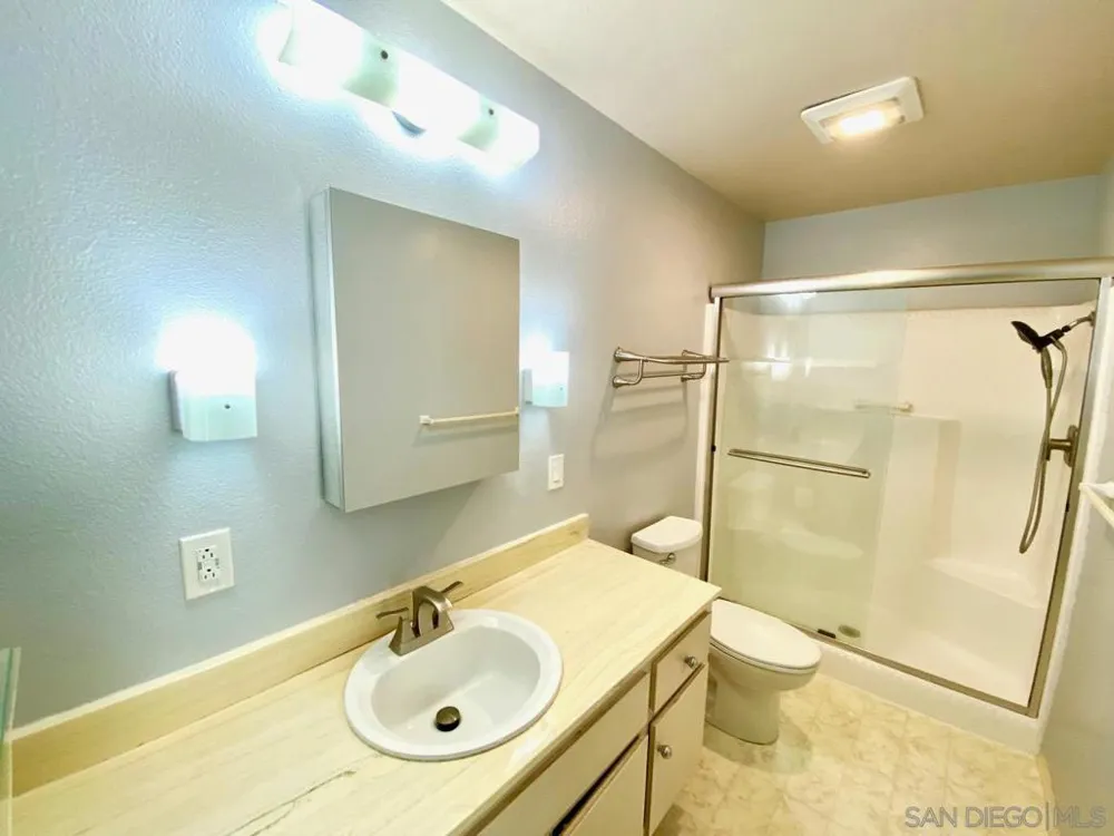 6346 Caminito Andreta San Diego, CA 92111
