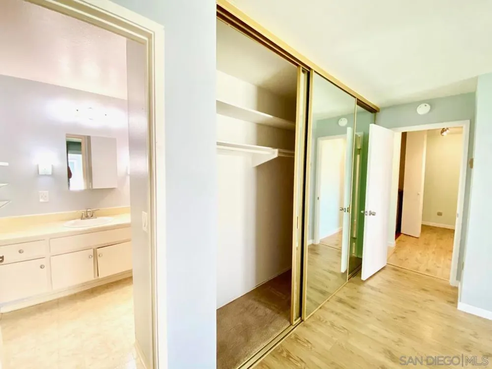 6346 Caminito Andreta San Diego, CA 92111