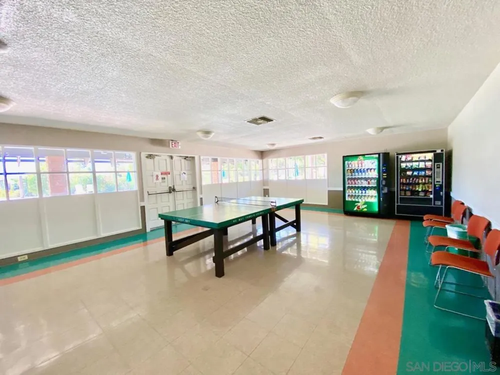 6346 Caminito Andreta San Diego, CA 92111