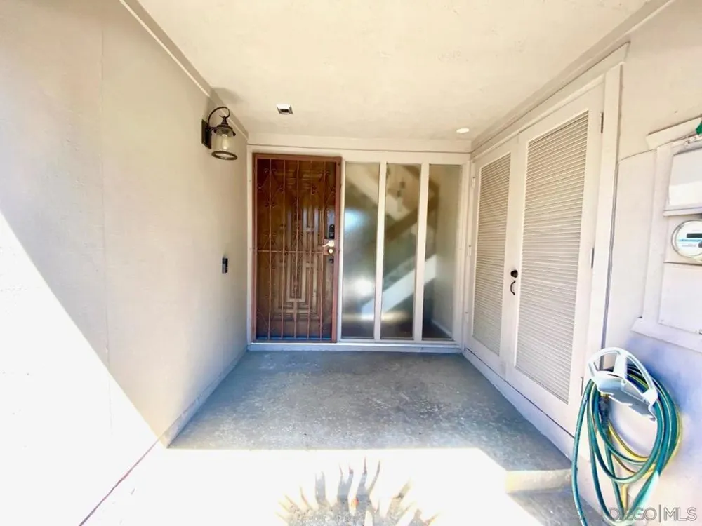 6346 Caminito Andreta San Diego, CA 92111