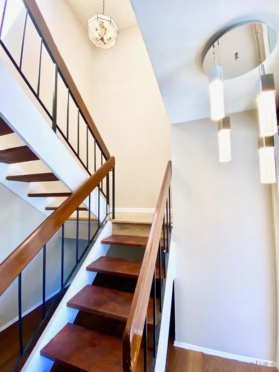 6346 Caminito Andreta San Diego, CA 92111