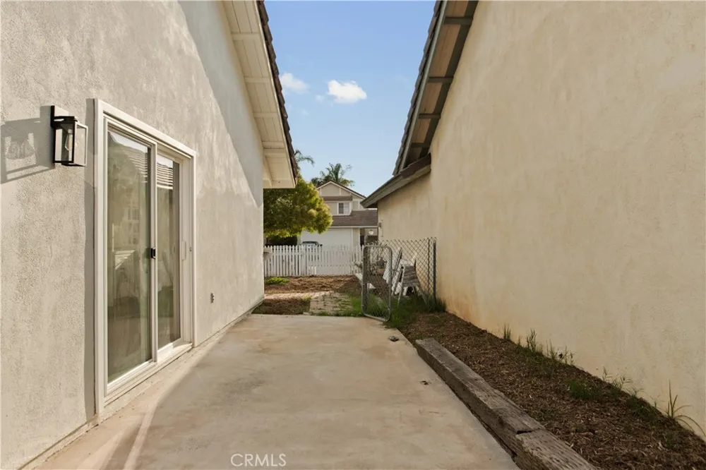2434 Smokewood Escondido, CA 92026