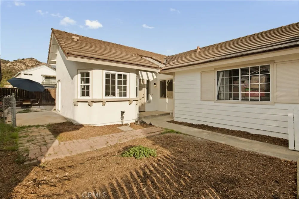 2434 Smokewood Escondido, CA 92026