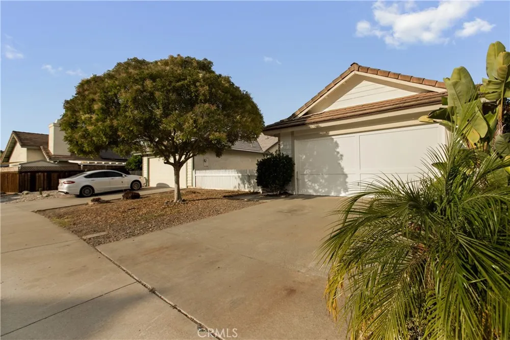 2434 Smokewood Escondido, CA 92026