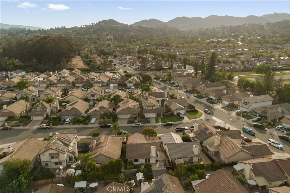 2434 Smokewood Escondido, CA 92026