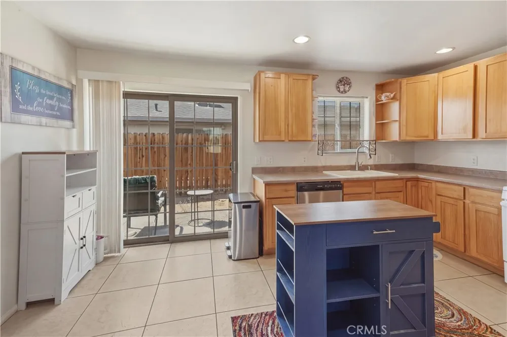 6252 Smoketree Avenue 29 Palms, CA 92277
