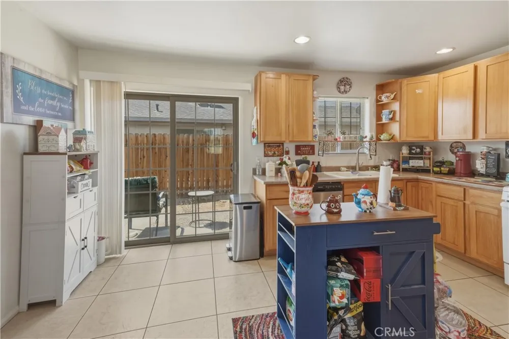 6252 Smoketree Avenue 29 Palms, CA 92277