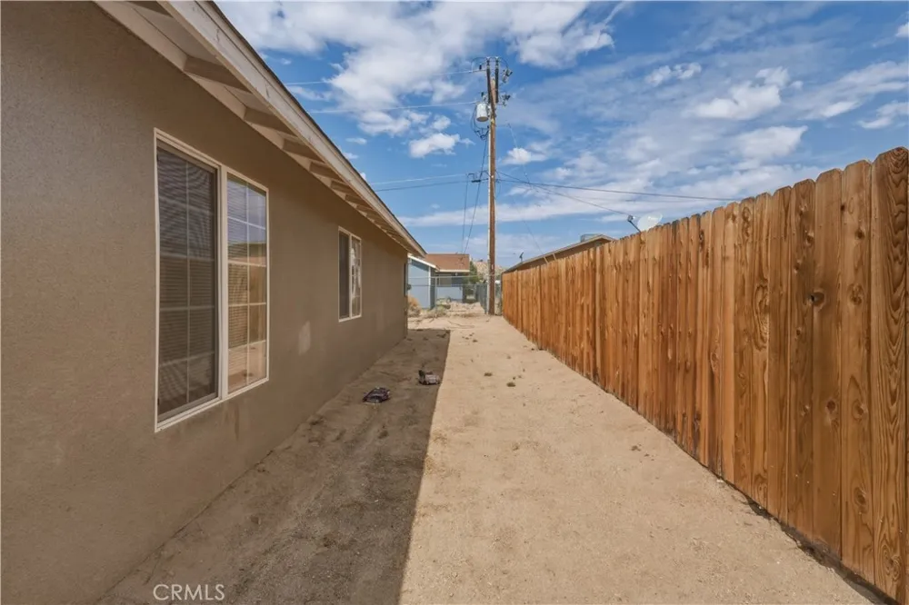 6636 Cholla Avenue 29 Palms, CA 92277