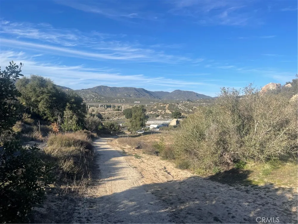 3131 La Posta Campo, CA 91906