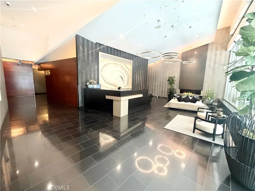 1155 S Grand Avenue #1017 Los Angeles, CA 90015