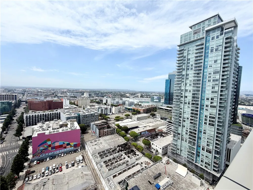 1155 S Grand Avenue #1017 Los Angeles, CA 90015