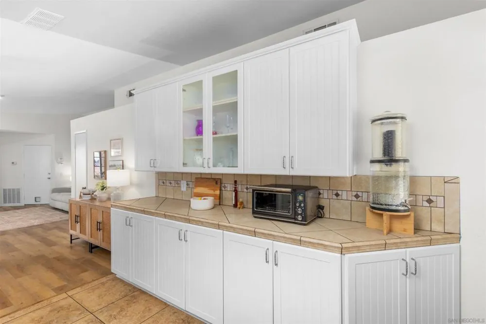 2027 Pointer Glen Escondido, CA 92029