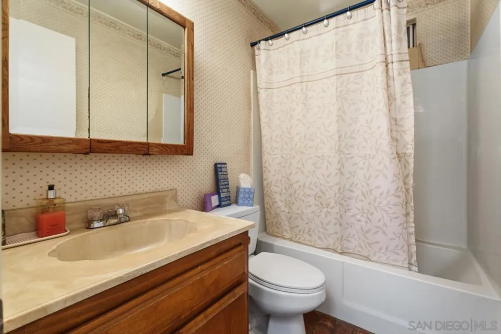 2906 Lakeview Drive Julian, CA 92036