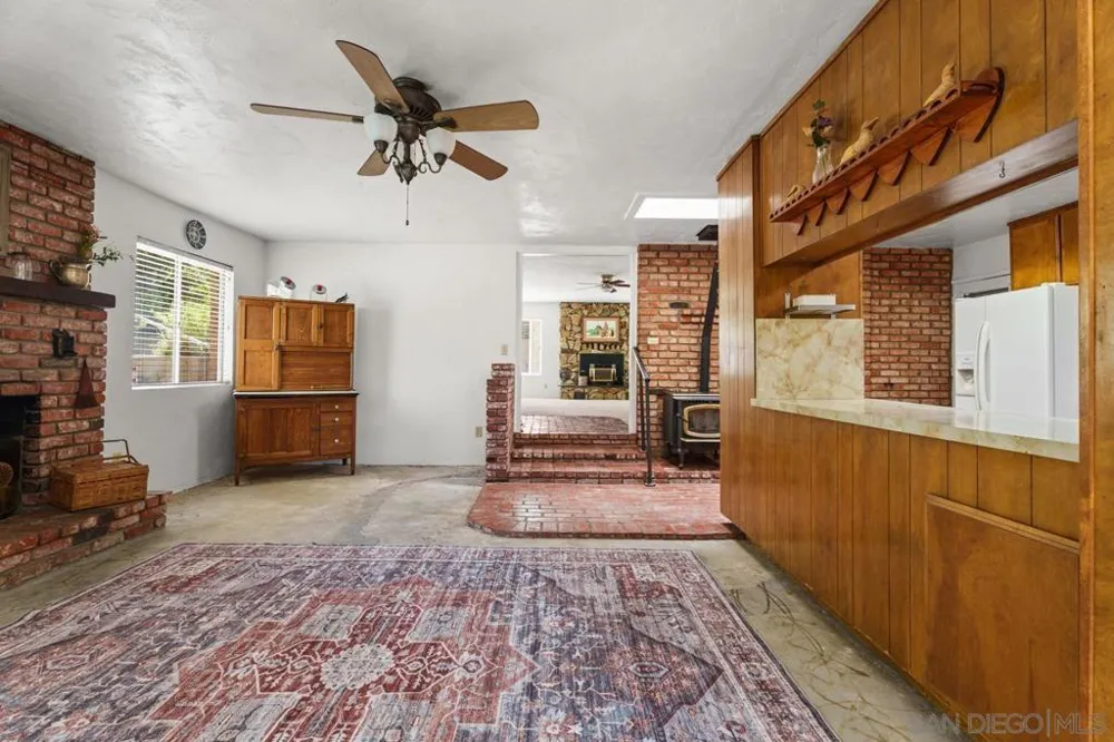 2906 Lakeview Drive Julian, CA 92036