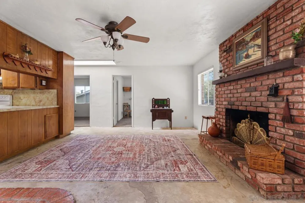 2906 Lakeview Drive Julian, CA 92036