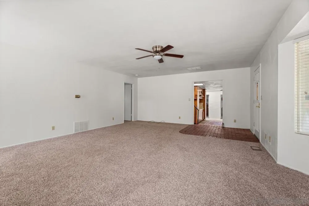 2906 Lakeview Drive Julian, CA 92036