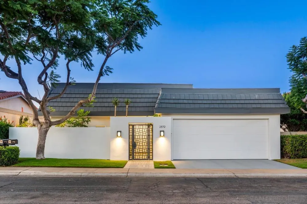 2879 Caminito Merion La Jolla, CA 92037