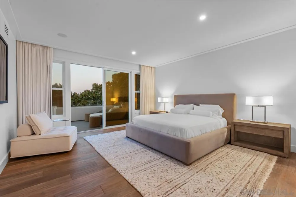 2879 Caminito Merion La Jolla, CA 92037