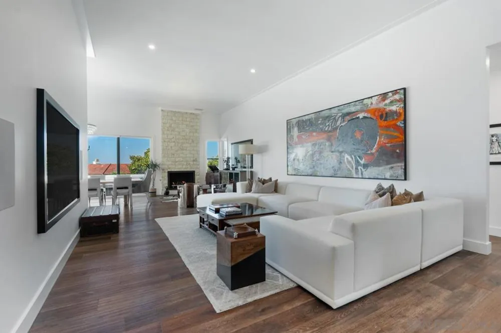 2879 Caminito Merion La Jolla, CA 92037