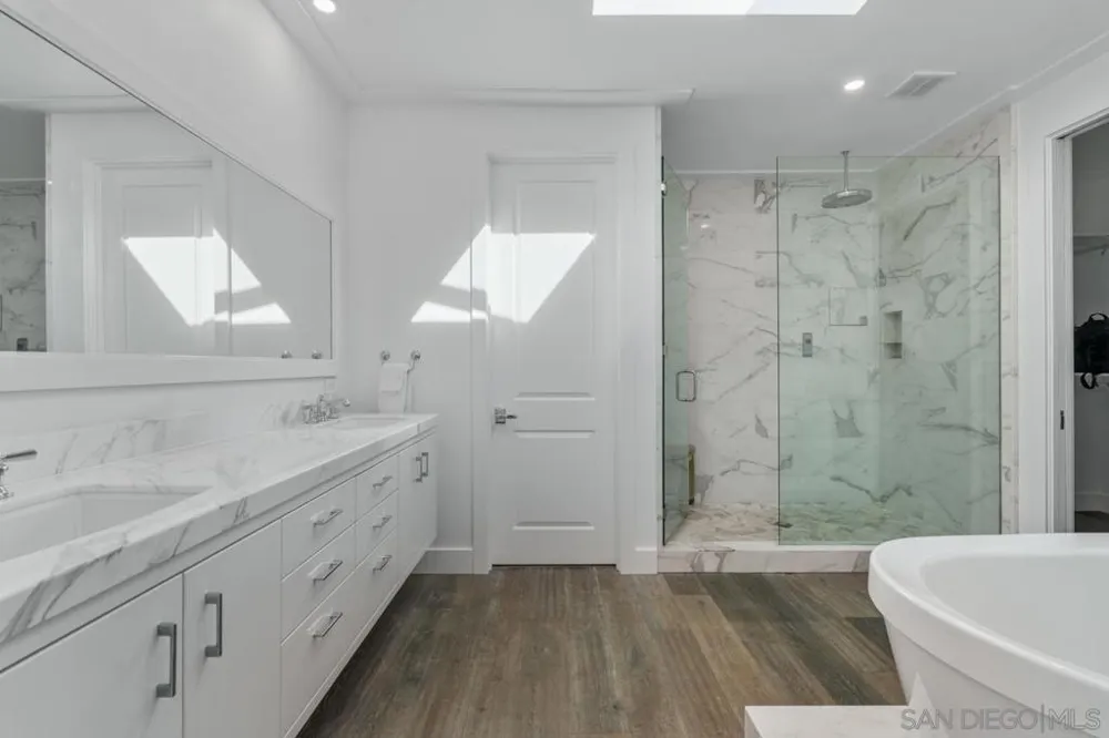 2879 Caminito Merion La Jolla, CA 92037