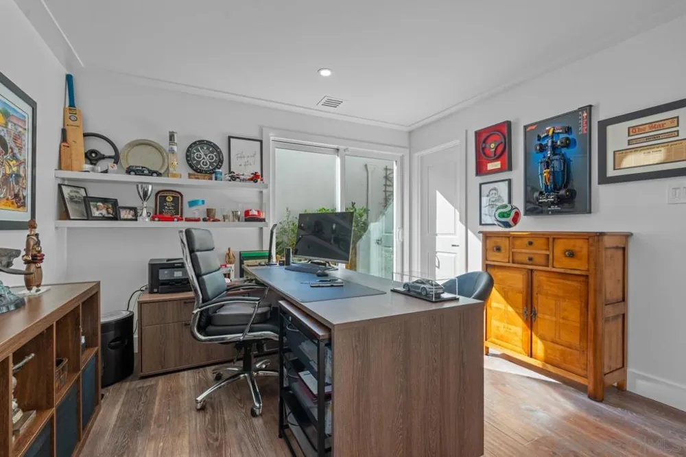 2879 Caminito Merion La Jolla, CA 92037