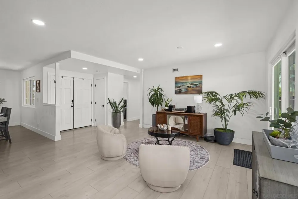 10252 Santana Street Santee, CA 92071