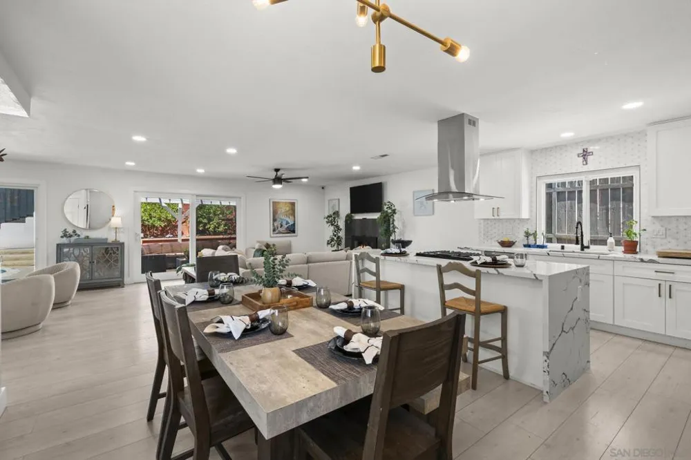 10252 Santana Street Santee, CA 92071