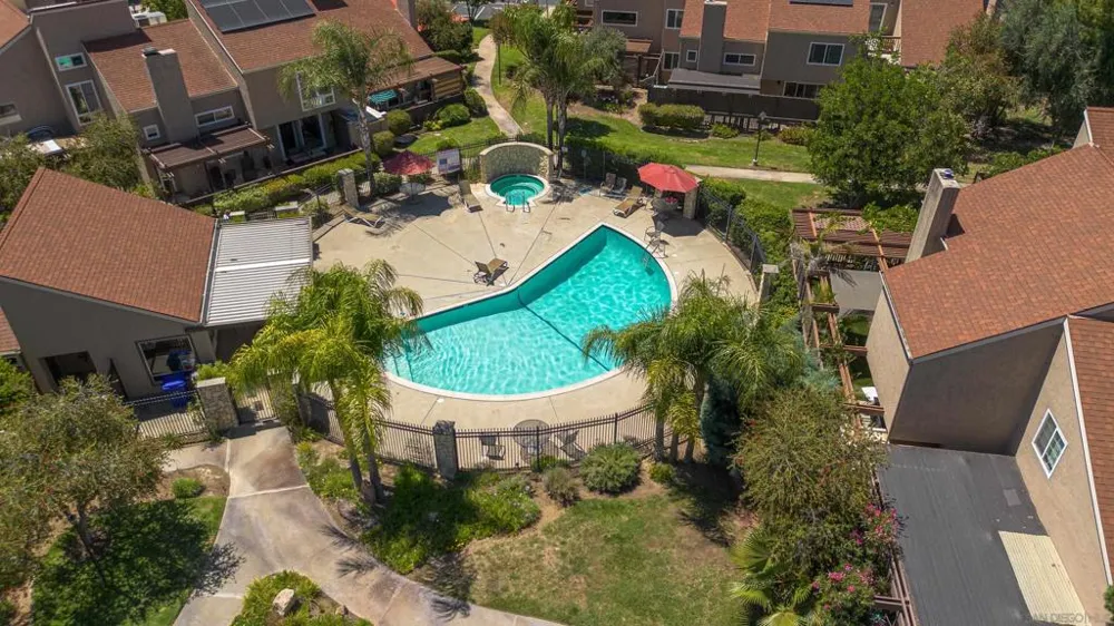 23952 Green Haven Ramona, CA 92065