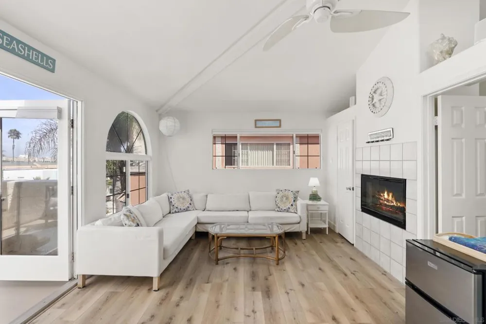 221 Donax Ave #4 Imperial Beach, CA 91932