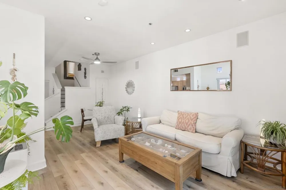 221 Donax Ave #4 Imperial Beach, CA 91932