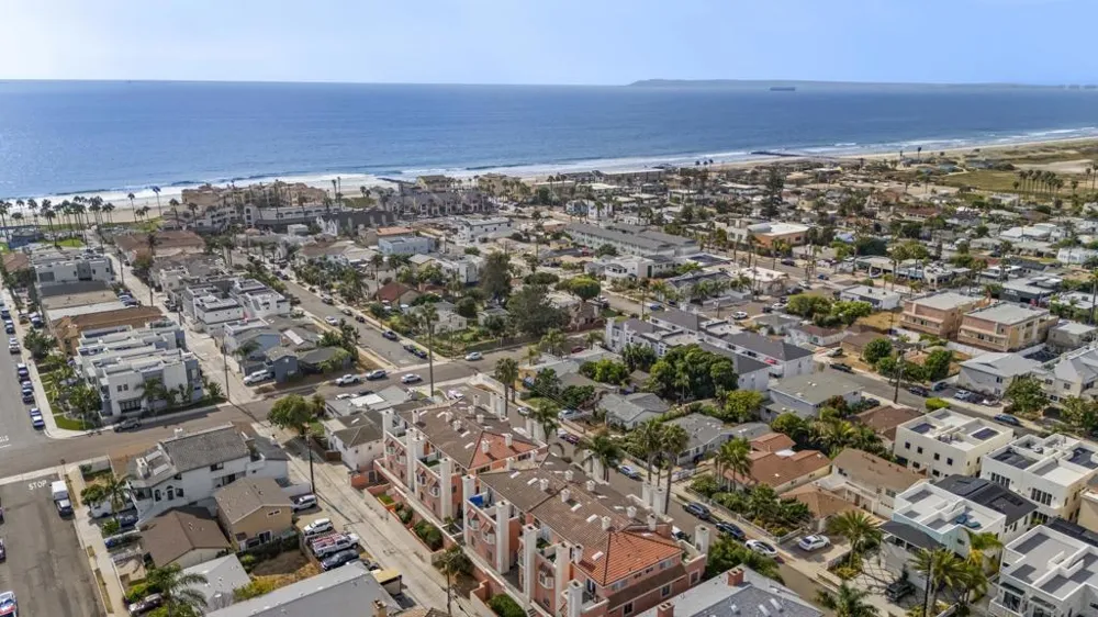 221 Donax Ave #4 Imperial Beach, CA 91932