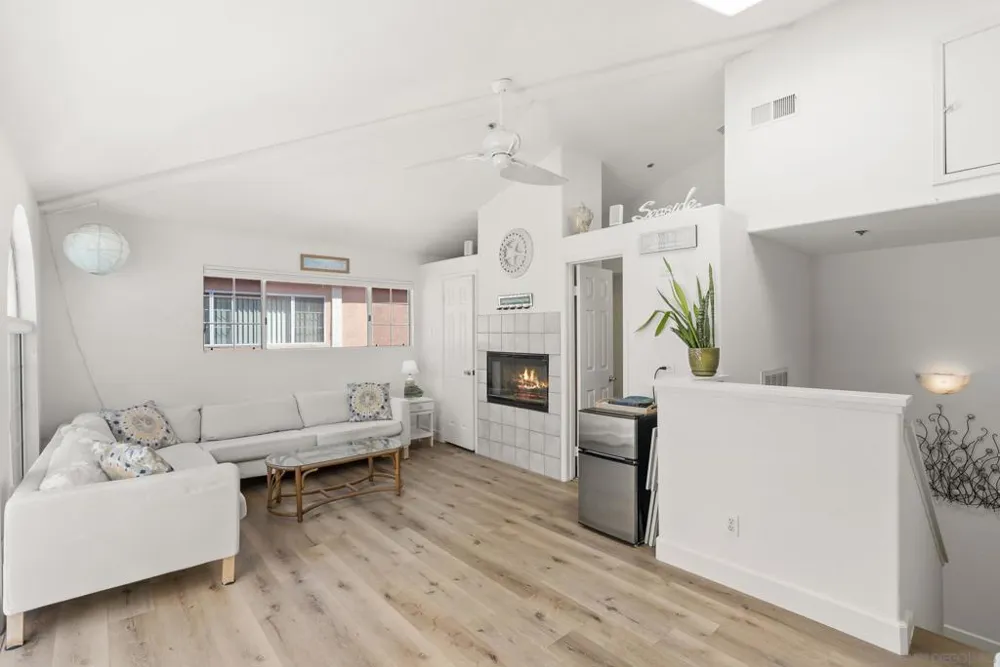 221 Donax Ave #4 Imperial Beach, CA 91932