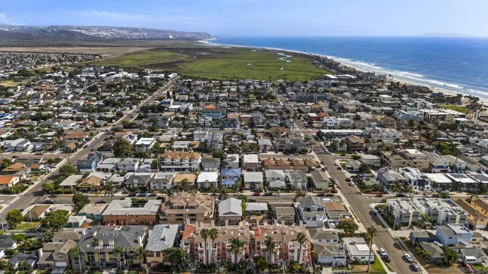 221 Donax Ave #4 Imperial Beach, CA 91932
