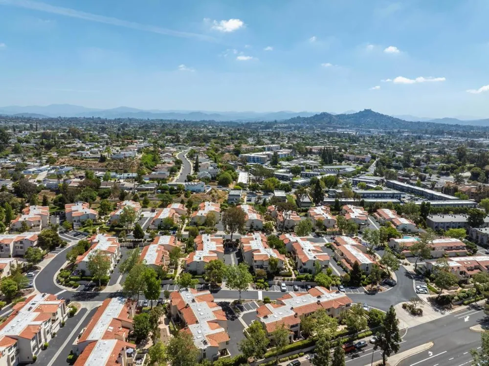 5715 Baltimore #34 La Mesa, CA 91942