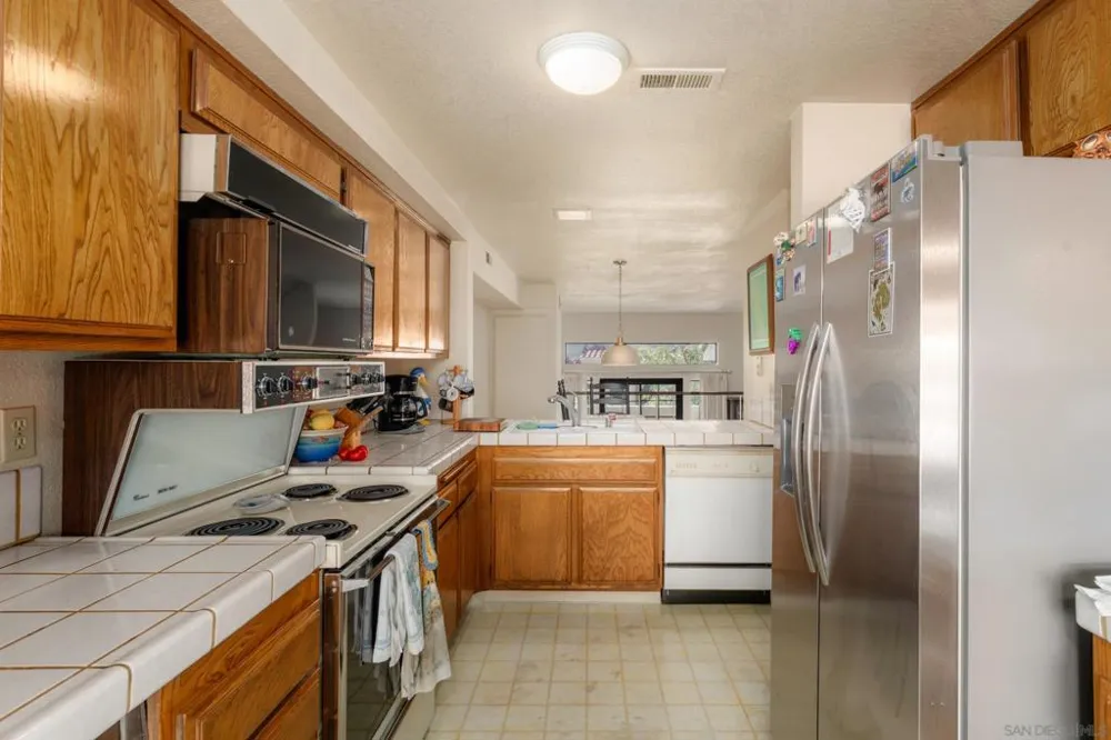 5715 Baltimore #34 La Mesa, CA 91942