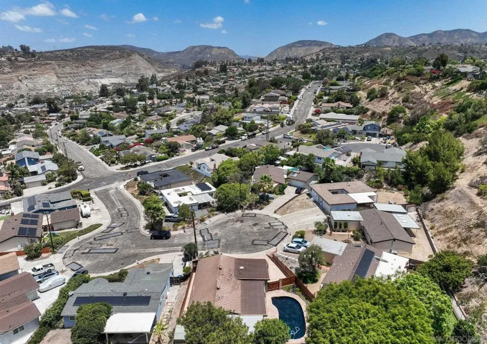 7118 Conestoga San Diego, CA 92120