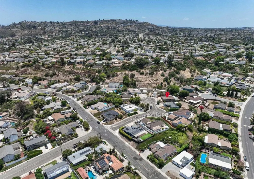 7118 Conestoga San Diego, CA 92120