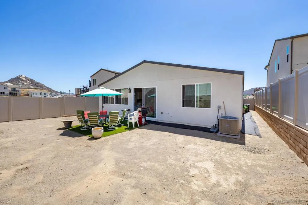 35617 Blue Bretton Dr Fallbrook, CA 92028