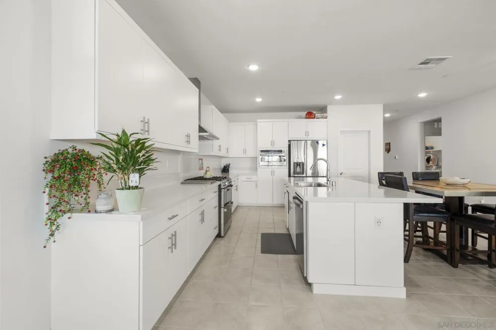 35617 Blue Bretton Dr Fallbrook, CA 92028