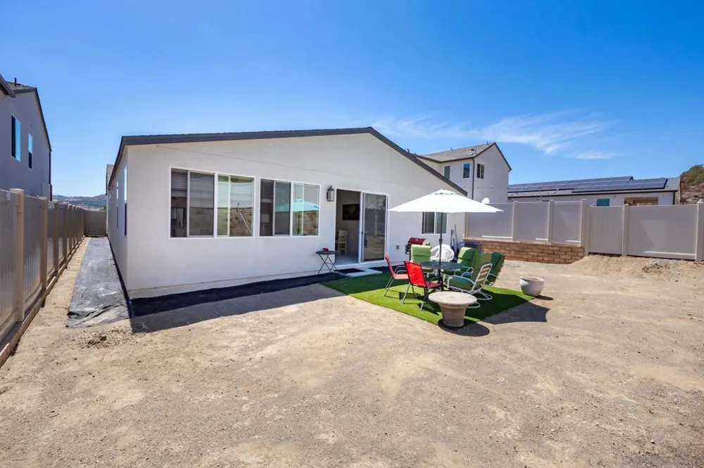 35617 Blue Bretton Dr Fallbrook, CA 92028