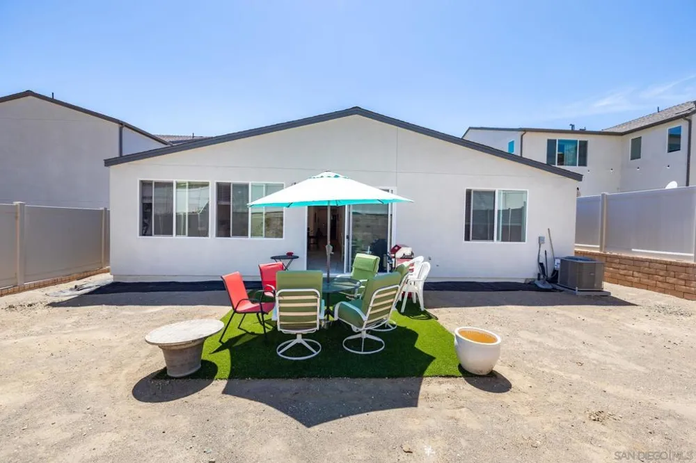 35617 Blue Bretton Dr Fallbrook, CA 92028