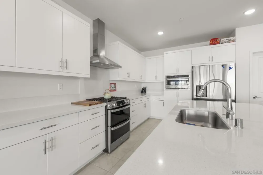 35617 Blue Bretton Dr Fallbrook, CA 92028