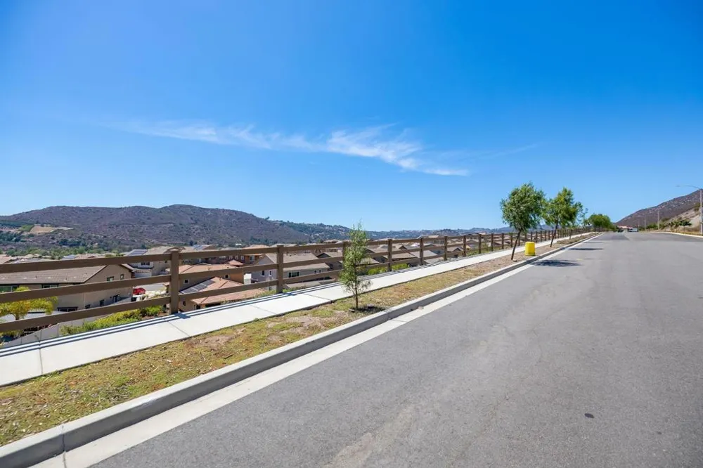 35617 Blue Bretton Dr Fallbrook, CA 92028