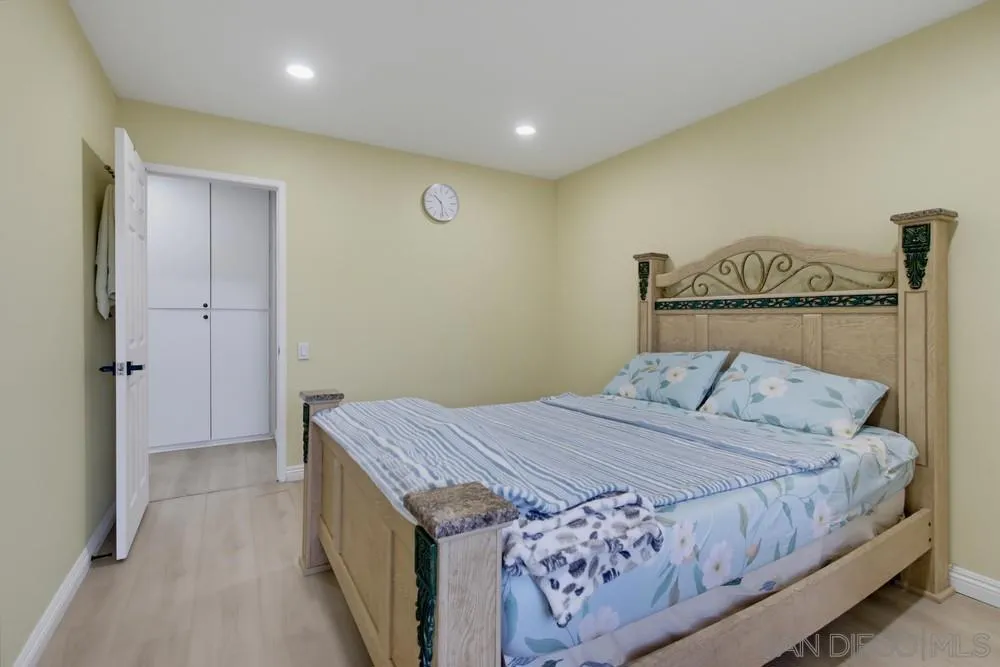 10142 Caminito Zar San Diego, CA 92126