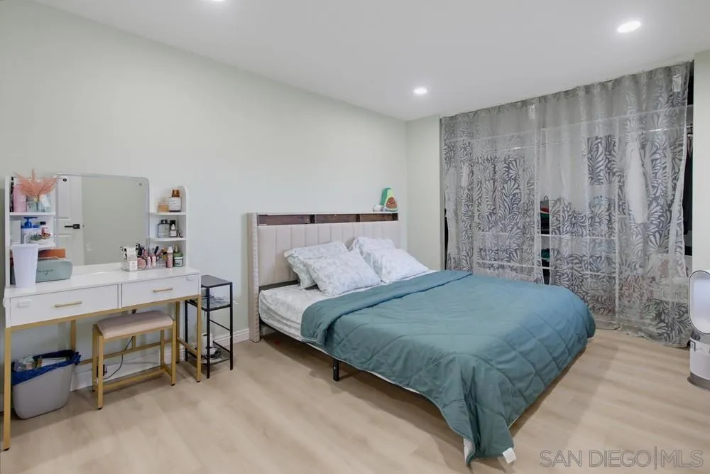 10142 Caminito Zar San Diego, CA 92126