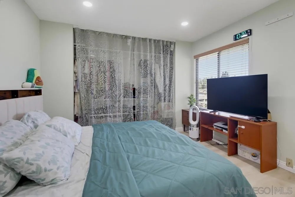 10142 Caminito Zar San Diego, CA 92126