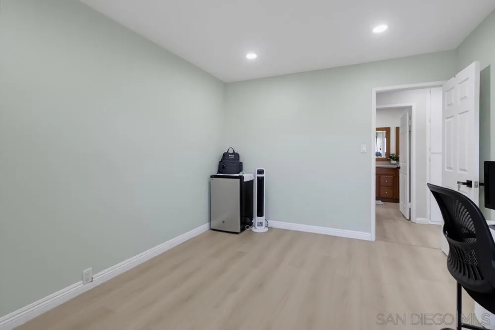 10142 Caminito Zar San Diego, CA 92126