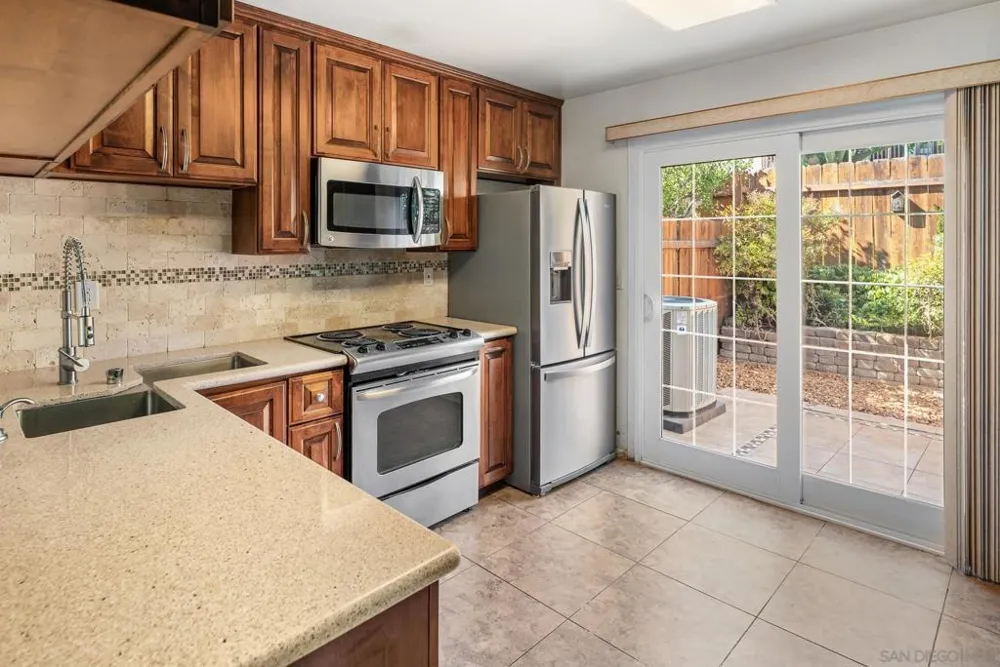 6544 Bell Bluff San Diego, CA 92119
