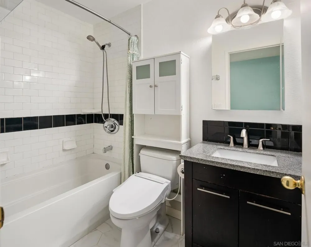 6544 Bell Bluff San Diego, CA 92119